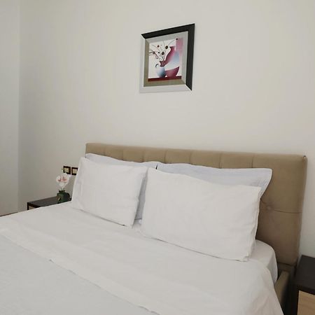 Blue Bay Apartments ซารานเดอ ภายนอก รูปภาพ