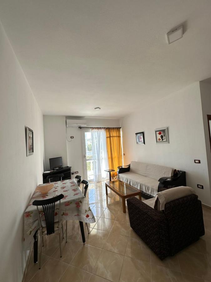 Blue Bay Apartments ซารานเดอ ภายนอก รูปภาพ