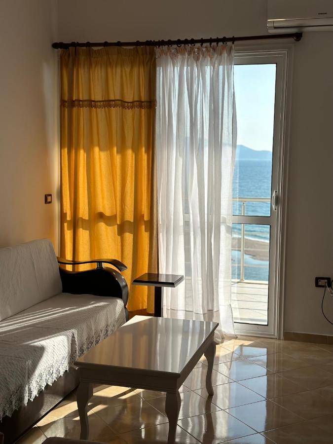 Blue Bay Apartments ซารานเดอ ภายนอก รูปภาพ
