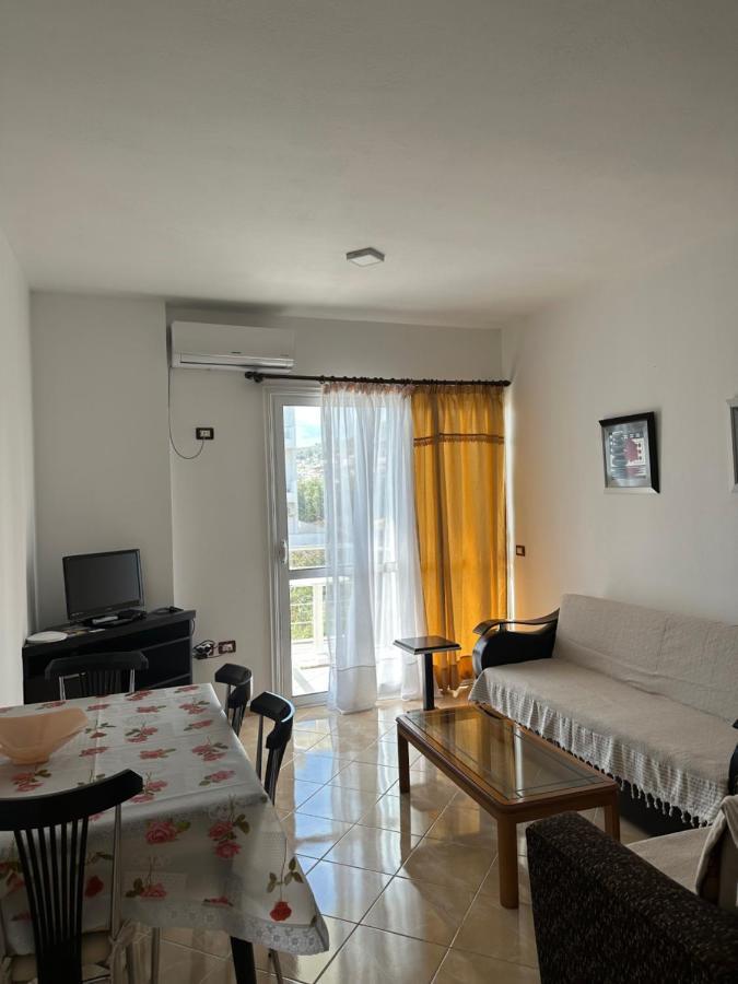 Blue Bay Apartments ซารานเดอ ภายนอก รูปภาพ