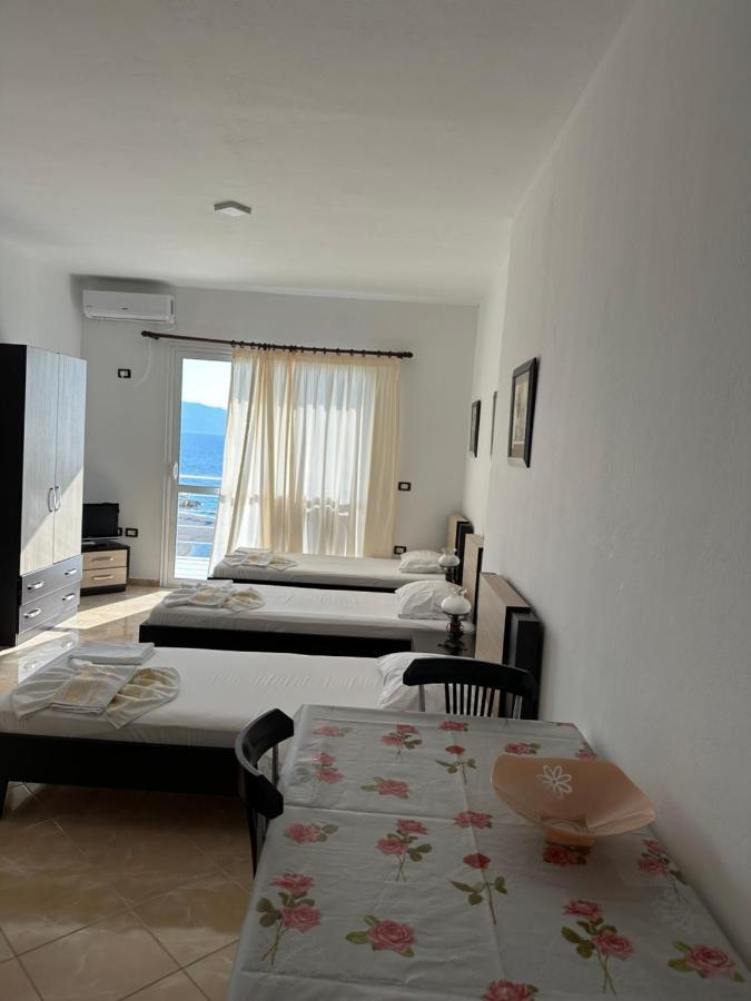 Blue Bay Apartments ซารานเดอ ภายนอก รูปภาพ