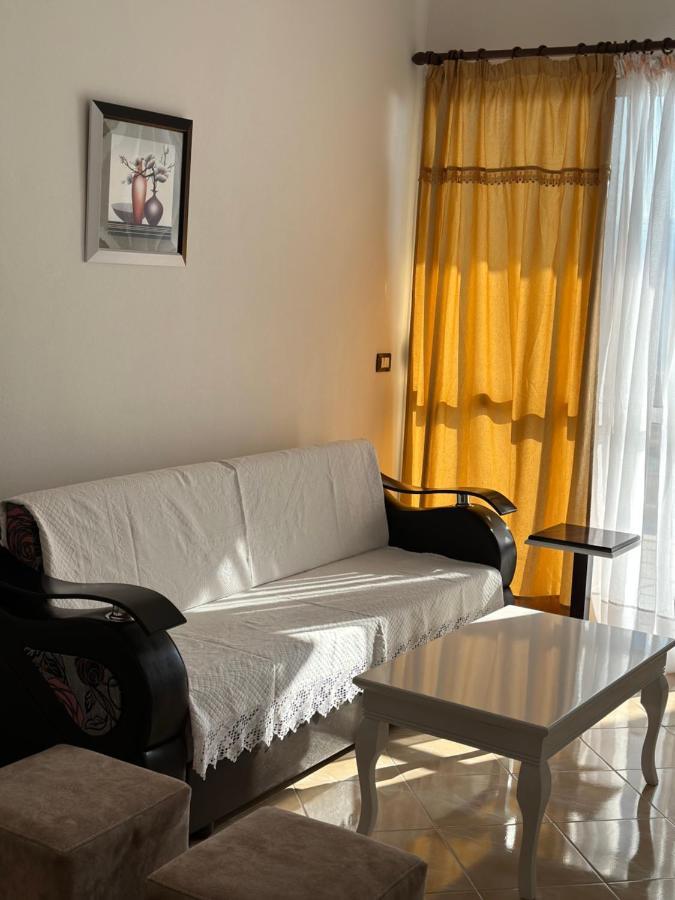Blue Bay Apartments ซารานเดอ ภายนอก รูปภาพ