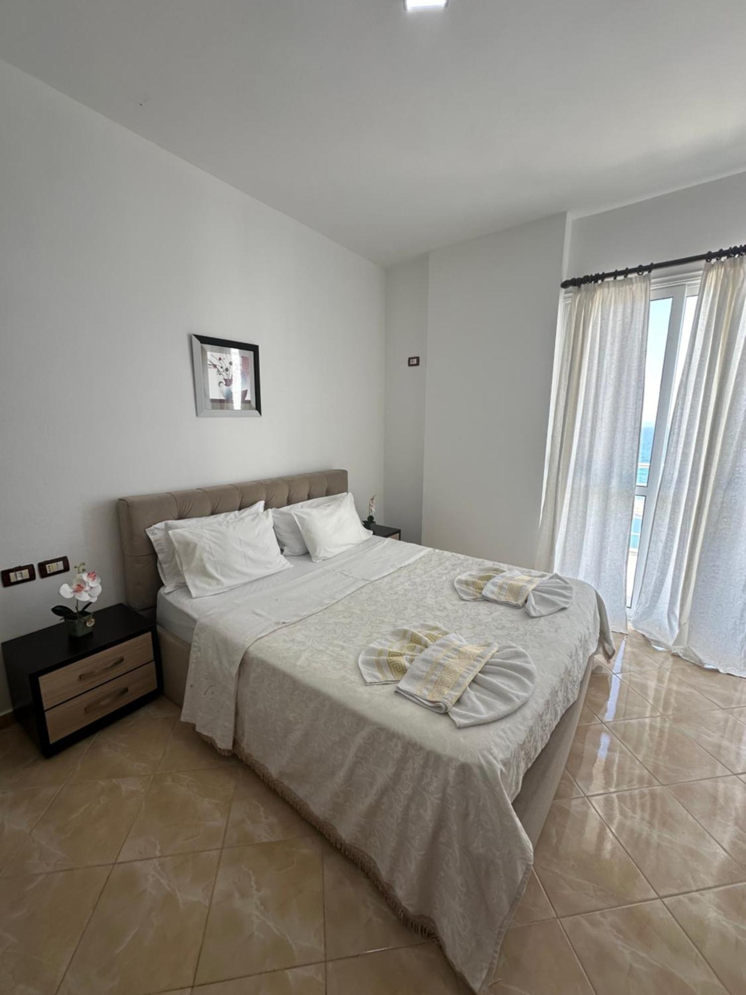 Blue Bay Apartments ซารานเดอ ภายนอก รูปภาพ
