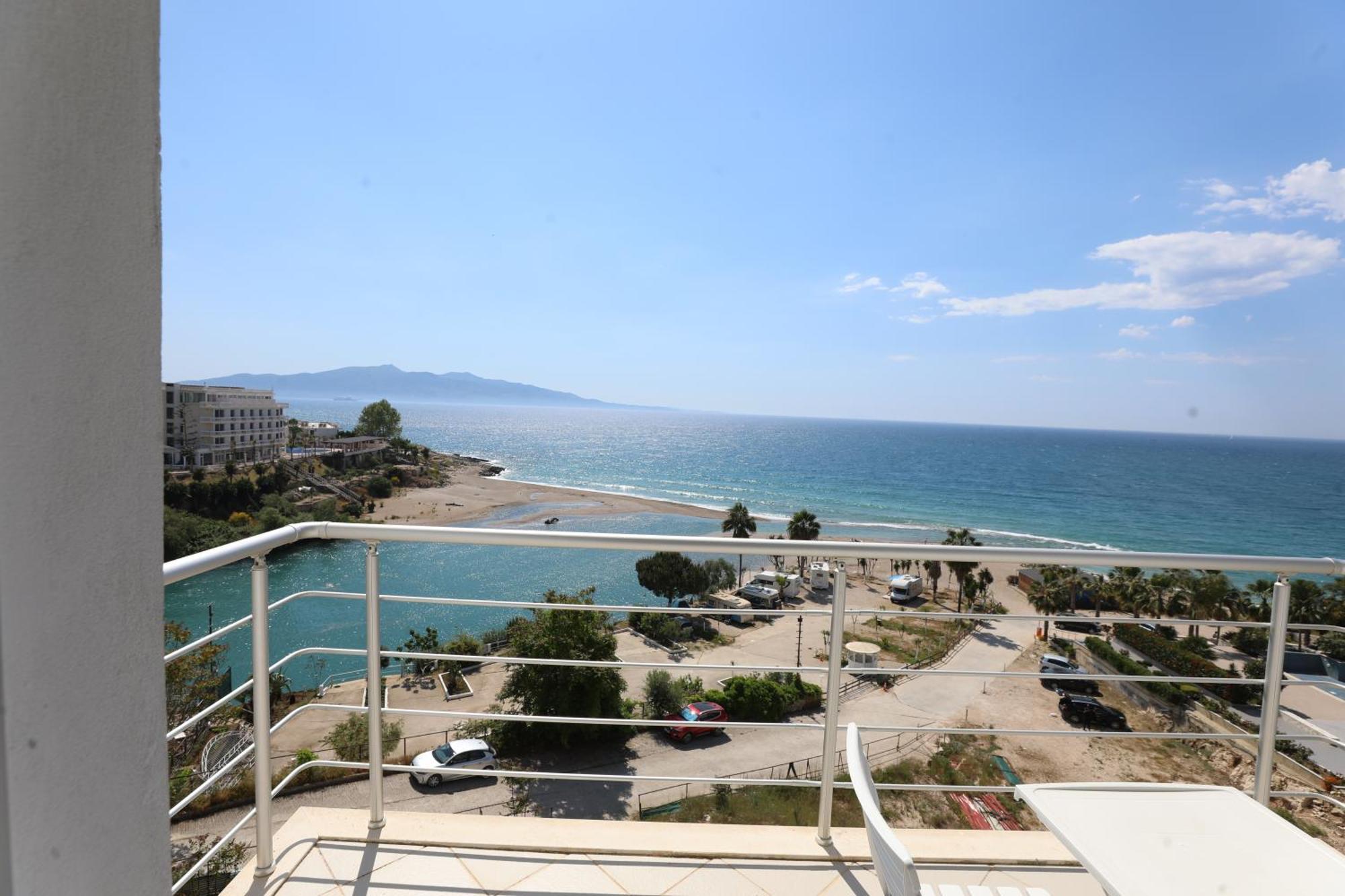 Blue Bay Apartments ซารานเดอ ภายนอก รูปภาพ