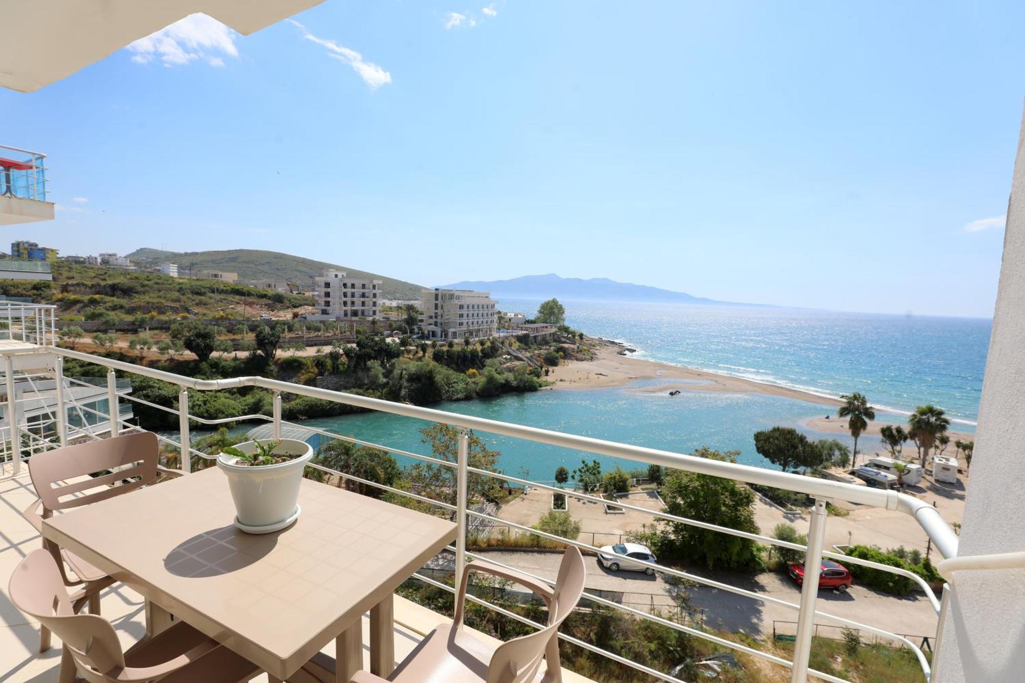 Blue Bay Apartments ซารานเดอ ภายนอก รูปภาพ