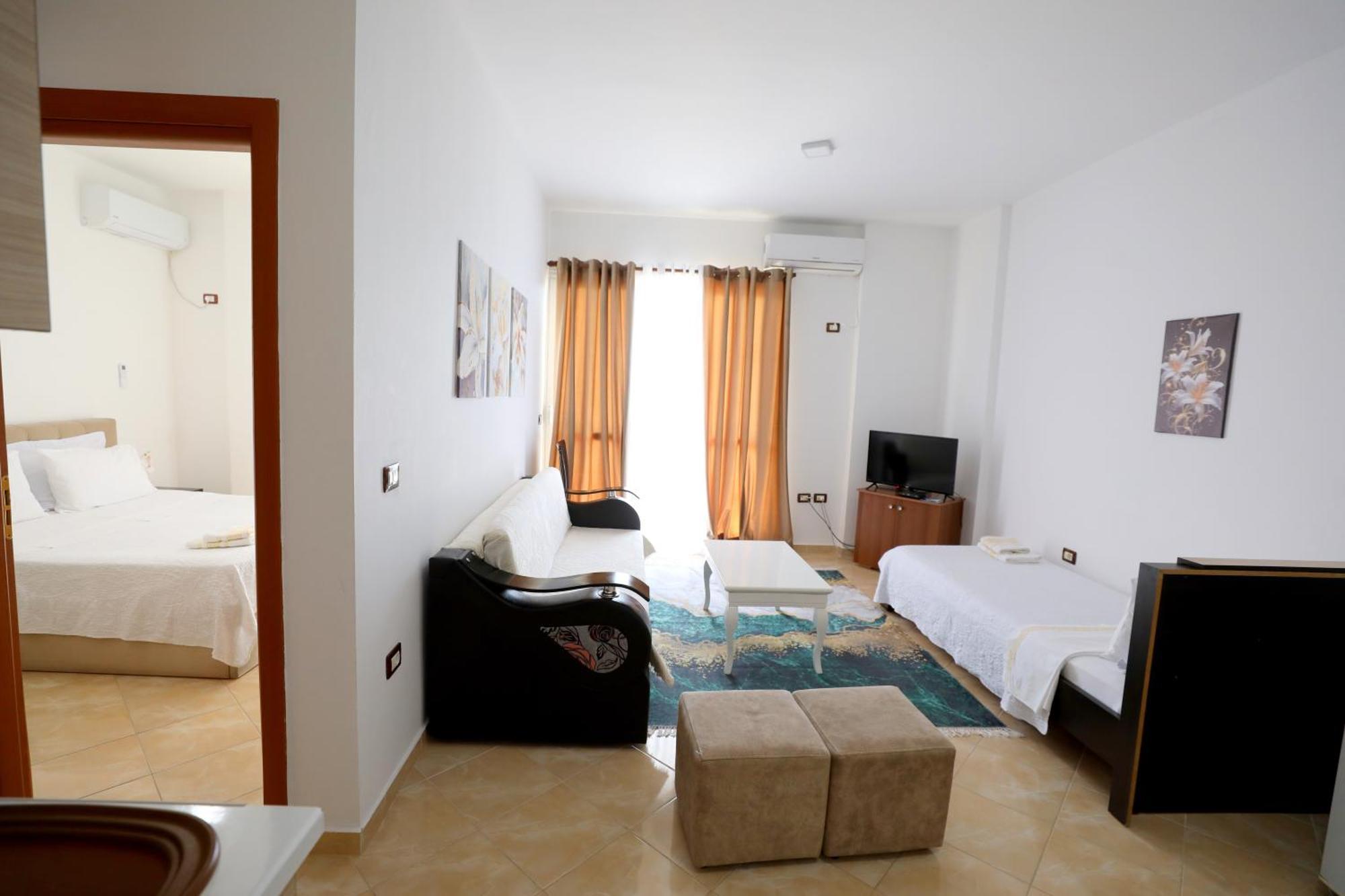 Blue Bay Apartments ซารานเดอ ภายนอก รูปภาพ