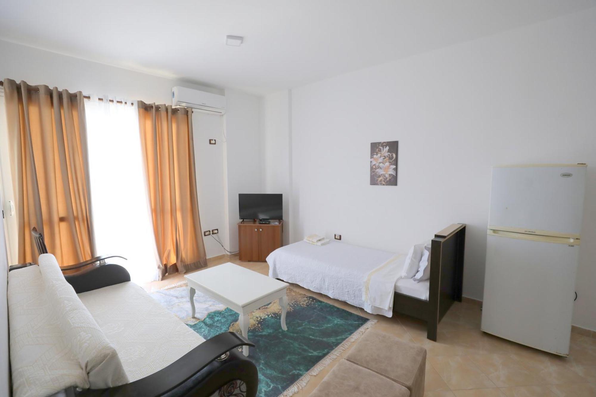 Blue Bay Apartments ซารานเดอ ภายนอก รูปภาพ