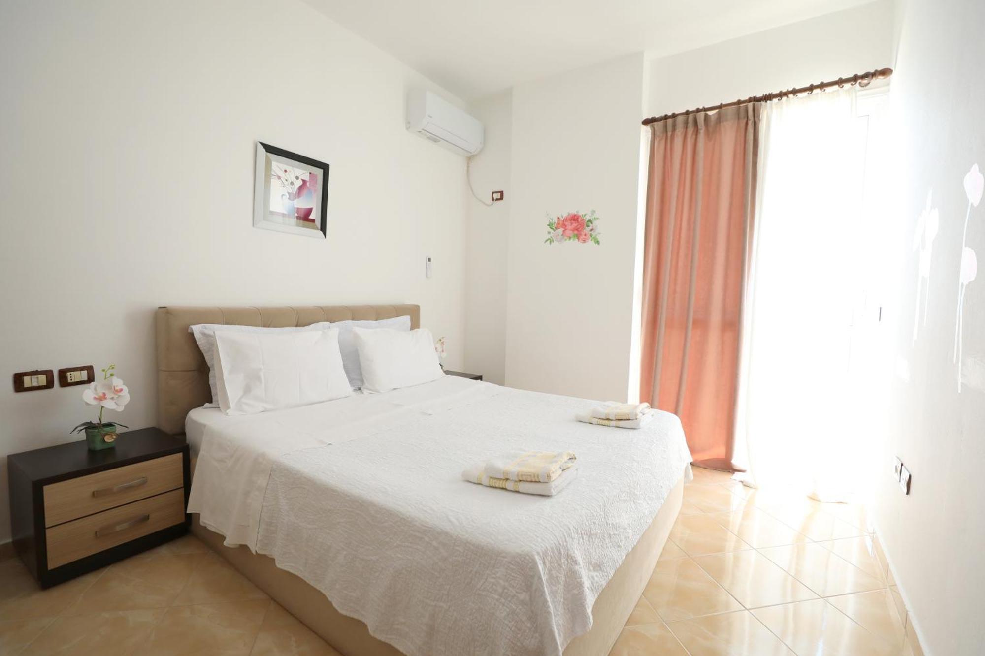 Blue Bay Apartments ซารานเดอ ภายนอก รูปภาพ